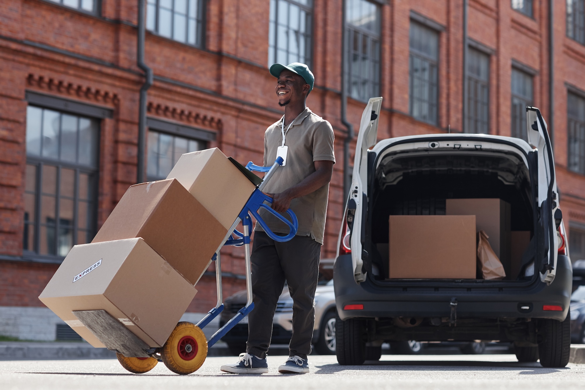 Extra Large Parcel Delivery - Everything You Need to Know